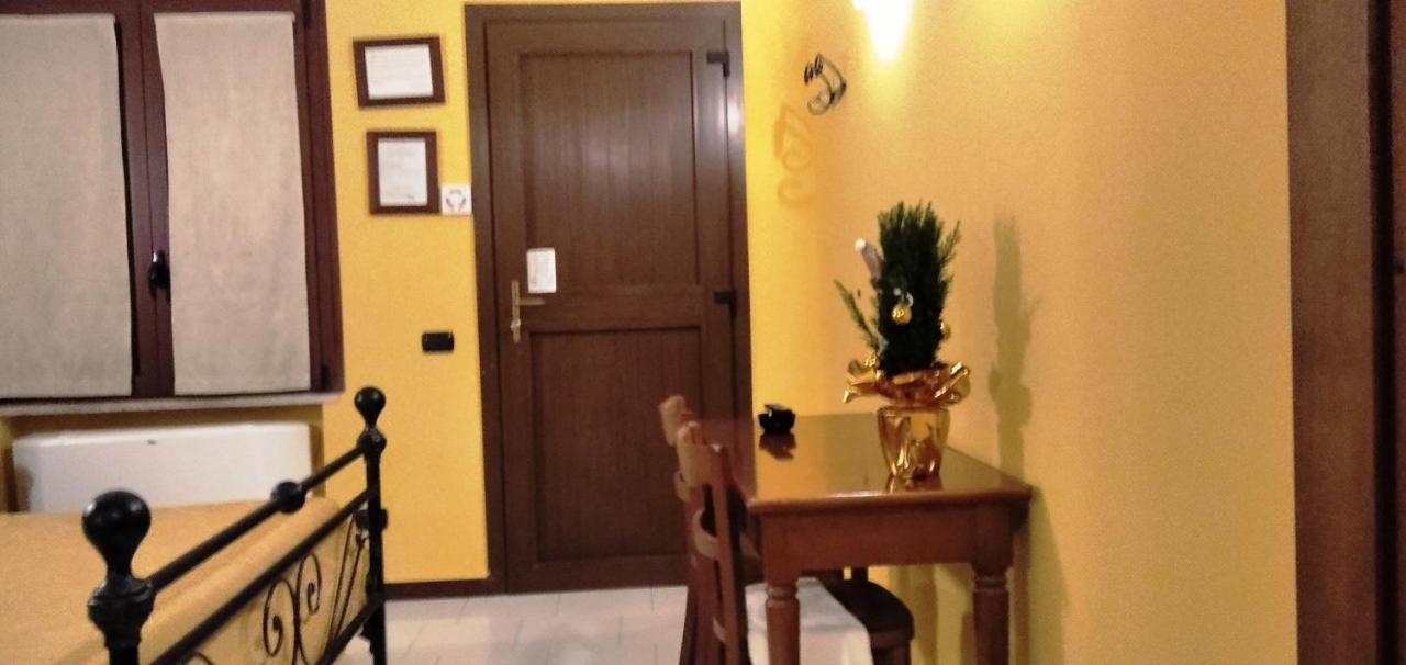 بيستياره بوروميو Hotel Motel Est المظهر الخارجي الصورة